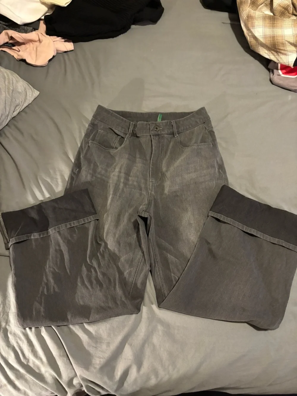 HALARA Women's Ankle Pants in Distressed Black Medium - Picture 8 of 15